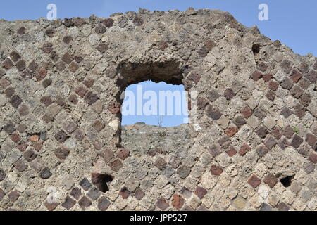 Vista diversa di Pompei, Italia - La vita tra le rocce Foto Stock