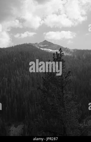 Picco di minerale su King Valley, Sequoia National Park, California Foto Stock