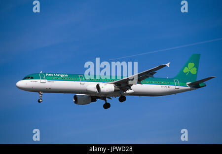 Aer Lingus Airbus A321-200 sul finale-APPROCCIO Foto Stock