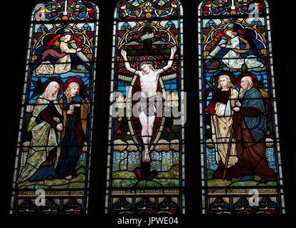 Il vetro macchiato in la chiesa di Sant'Andrea Arthingworth, Northamptonshire, England, Regno Unito Foto Stock