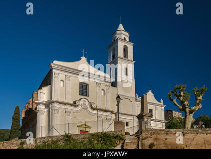 San Giovanni Evangelista chiesa del XVI secolo nel borgo collinare di Santo-Pietro-di-tenda, il Nebbio regione, Haute-Corse, Corsica, Francia Foto Stock