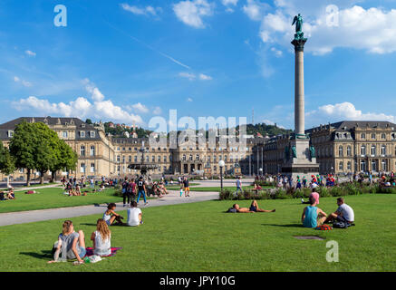 Neues Schloss e Jubilaumssaule in Schlossplatz, Stoccarda, Baden-Württemberg, Germania Foto Stock