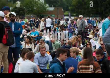 Code e scene intorno al primo giorno di Wimbledon. Dotato di: atmosfera, vista in cui: Londra, Regno Unito quando: 03 lug 2017 Credit: Wheatley/WENN Foto Stock