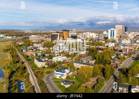 Vista aerea del centro cittadino di Anchorage, centromeridionale Alaska, STATI UNITI D'AMERICA Foto Stock