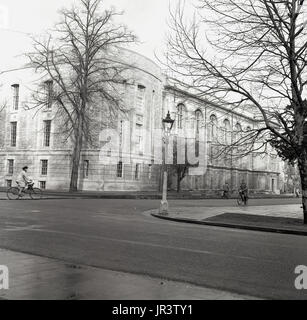 1948, storico, immagine esterna del Radcliffe Scienza biblioteca dell'Università di Oxford, Oxford, Inghilterra, Regno Unito, mostrando il sud-occidentale guardando verso est dalla giunzione a parchi Rd. Foto Stock