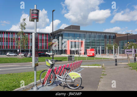 East Berkshire Langley College Station Road, Langley, Berkshire, Inghilterra, Regno Unito Foto Stock