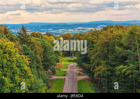 Vista panoramica dal Hermannsdenkmal alla foresta di Teutoburgo nei pressi di Detmold, Renania settentrionale-Vestfalia. Foto Stock