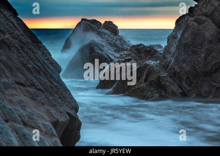 Bude, Cornwall, Regno Unito al tramonto, bellissimo paesaggio marino Foto Stock