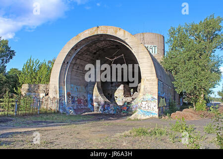 Kiev, Ucraina - 10 giugno 2017: vecchio tunnel di Stalin. Parte di Kyiv la linea di difesa in WW2 tempo. oggi denominata "cemento" sottomarino Foto Stock