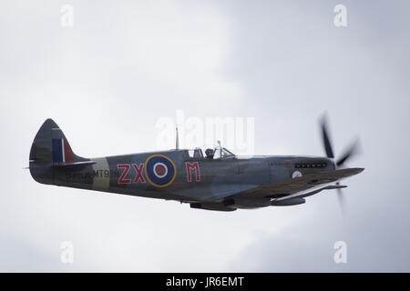 Museo della Guerra Imperiale di Duxford Flying Legends Classic Vintage 2015 Airshow Foto Stock