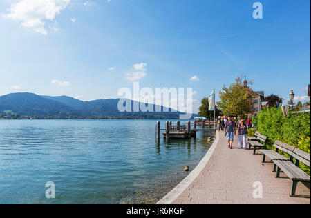 Lago, Lago Tegernsee, Tegernsee, Baviera, Germania Foto Stock