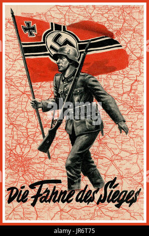 Francia occupazione nazista Germania Vintage Germania Nazista WW2 " La bandiera della vittoria' Propaganda nazista Poster. Mostra in Germania un soldato della Wehrmacht che marciando attraverso una mappa della Francia occupata con il nazista tedesco svastica bandiera militare la Seconda Guerra Mondiale la Seconda Guerra Mondiale Foto Stock