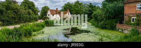 Willy Lott's cottage sul fiume Stour, fieno Wain in John Constable del dipinto. Foto Stock