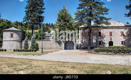 Cetinje, Montenegro - la ex residenza del Prince-Bishop montenegrino Petar II Petrovic Njegos (1813-51) denominata BILJARDA (Biliardo Palace) Foto Stock