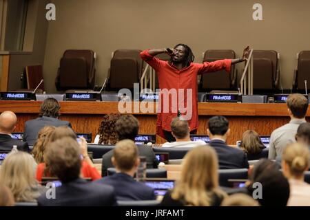 Nazioni Unite, New York, Stati Uniti d'America, 27 Luglio 2017 - musicista e attivista Emmanuel Jal ha partecipato al settimo annuale di Nexus Global Summit sulla filantropia innovative e imprenditore sociale nave oggi presso la sede delle Nazioni Unite a New York City. Foto: Luiz Rampelotto/EuropaNewswire | Utilizzo di tutto il mondo Foto Stock