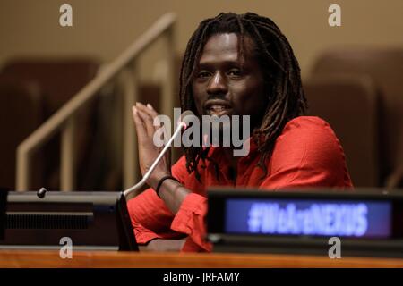 Nazioni Unite, New York, Stati Uniti d'America, 27 Luglio 2017 - musicista e attivista Emmanuel Jal ha partecipato al settimo annuale di Nexus Global Summit sulla filantropia innovative e imprenditore sociale nave oggi presso la sede delle Nazioni Unite a New York City. Foto: Luiz Rampelotto/EuropaNewswire | Utilizzo di tutto il mondo Foto Stock