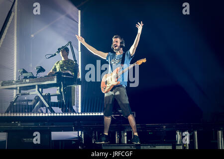 Linkin Park eseguire live alla Brixton Academy dotata di: Linkin Park, Brad Delson, Joe Hahn dove: Londra, Regno Unito quando: 04 lug 2017 Credit: Carsten Windhorst/WENN.com Foto Stock