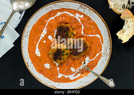 Thai torte di granchio e bisque - elevato angolo di visione Foto Stock