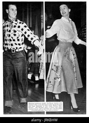 Rivista illustrazione pagina dal 1951 che mostra il Duca di Edimburgo e la Principessa Elisabetta (più tardi la Regina Elisabetta II di Gran Bretagna) country dancing in Canada. Foto Stock