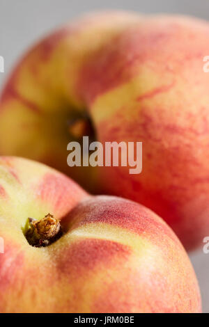 Fresche pesche gialle da Chester County, Pennsylvania, STATI UNITI D'AMERICA Foto Stock