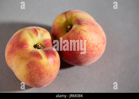 Fresche pesche gialle da Chester County, Pennsylvania, STATI UNITI D'AMERICA Foto Stock