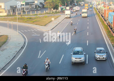 HAI DUONG, Vietnam, novembre 28: traffico in Vietnam in novembre, 28, 2014 di Hai Duong, Vietnam Foto Stock