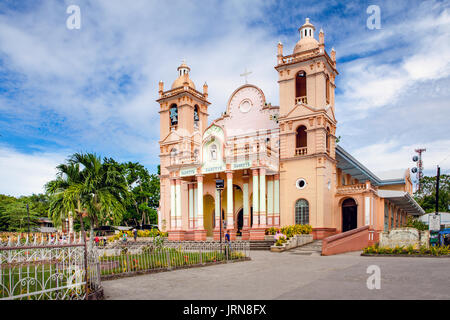 Chiesa cattolica nella città di Bogo, isola di Cebu, Filippine. Foto Stock