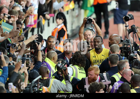 Londra, Regno Unito. 05-Ago-17. Usain Bolt dopo gli Uomini 100m Finale al 2017, IAAF Campionati del Mondo, Queen Elizabeth Olympic Park, Stratford, Londra, Regno Unito. Credito: Simon Balson/Alamy Live News Foto Stock