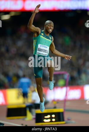 Londra, Regno Unito. 05 Ago, 2017. South African ponticello Manyonga Luvo vince il concorso al 2017 IAAF World Championship in London Credit: Mariano Garcia/Alamy Live News Foto Stock