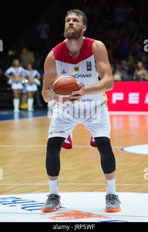 Erfurt, Germania. 5 Ago, 2017. La Germania Danilo Barthel in azione durante il basket internazionale match tra la Germania e il Belgio a Erfurt, Germania, 5 agosto 2017. Foto: Sebastian Kahnert/dpa-Zentralbild/dpa/Alamy Live News Foto Stock