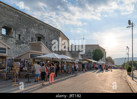 Mura di cittadella sulla collina Gellert Budapest, Ungheria Foto Stock