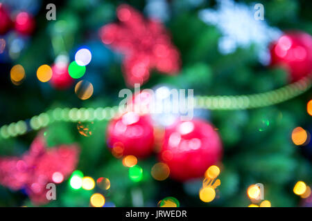 Luci di Natale sfondo sfocato. Foto Stock