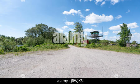 Visitare l'ex militare chiamato isola isosaari, Helsinki, Finlandia Foto Stock