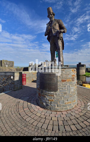 Statua di Tommy Cooper, Caerphilly. Foto Stock