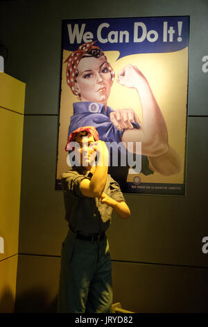 Rosie la rivettatrice in Heinz History Center, Pittsburgh, Stati Uniti d'America Foto Stock