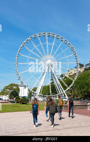 La riviera inglese ruota sul lungomare di Torquay, Torbay, Devon, Inghilterra, Regno Unito. Foto Stock