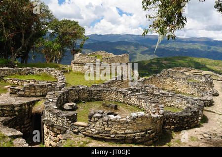 Il Perù, Kuelap abbinati in grandezza solo mediante il Machu Picchu, questa cittadella in rovina città in montagna vicino a Chachapoyas. Costruito AD 900 e 1100, Foto Stock