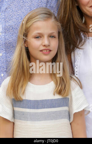 Mallorca, Spagna. 06 Ago, 2017. La principessa Leonor durante una summer session fotografica a Soller , Mallorca, domenica 6 agosto 2017. Credito: Gtres Información más Comuniación on line,S.L./Alamy Live News Foto Stock