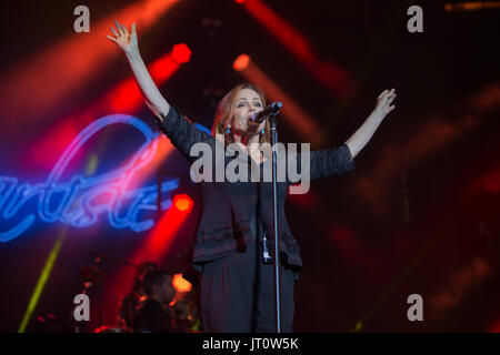 A Siddington, Cheshire, Regno Unito. Il 6 agosto, 2017. Belinda Carlise suona dal vivo a nord di riavvolgimento Festival presso Capesthorne Hall vicino a Macclesfield. Credito: Simon Newbury/Alamy Live News Foto Stock