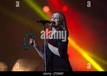 A Siddington, Cheshire, Regno Unito. Il 6 agosto, 2017. Belinda Carlise suona dal vivo a nord di riavvolgimento Festival presso Capesthorne Hall vicino a Macclesfield. Credito: Simon Newbury/Alamy Live News Foto Stock