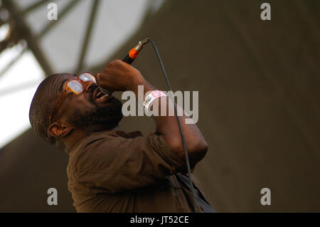 Tunde adebimpe tv radio esegue 2007 lollapalooza chicago,il Foto Stock