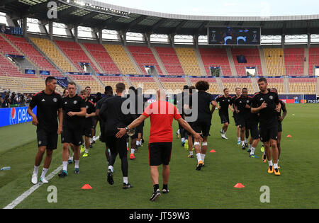 Il Manchester United i giocatori durante la sessione di formazione presso la Philip II Arena, Skopje, Macedonia. Foto Stock