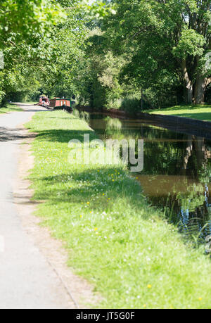 Canal barche ormeggiate sul canale di Llangollen Foto Stock