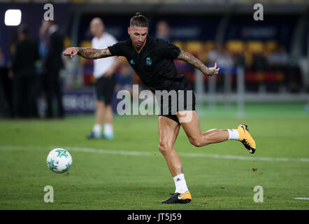 Real Madrid Sergio Ramos durante la sessione di formazione presso la Philip II Arena, Skopje, Macedonia. Stampa foto di associazione. Picture Data: lunedì 7 agosto 2017. Il Real Madrid di fronte al Manchester United nel Super Cup domani notte. Vedere PA storia SOCCER Real Madrid. Foto di credito dovrebbe leggere: Nick Potts/filo PA. Restrizioni: solo uso editoriale, nessun uso commerciale senza la preventiva autorizzazione. Foto Stock