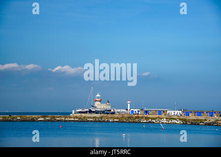 Porto di Howth Faro, costruito nel 1817, si trova alla fine di Howth Harbour. Foto Stock