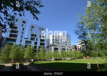 Lione (sud-est della Francia): real estate, gli edifici nel quartiere di La confluenza, nel 2° arrondissement. Edifici moderni nel nuovo distretto Foto Stock