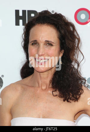 2017 Outfest Los Angeles LGBT Film Festival - Screening di 'KEVYN AUCOIN: La Bella e la bestia in me" - Arrivi con: Andie MacDowell dove: West Hollywood, California, Stati Uniti quando: 07 lug 2017 Credit: FayesVision/WENN.com Foto Stock