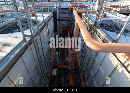 Tubazione industriale per lo sfondo Foto Stock