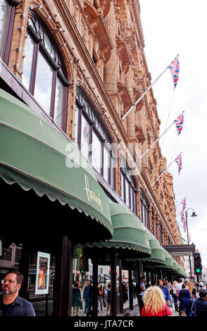 Londra REGNO UNITO - I Grandi Magazzini Harrods in Knightsbridge fotografia scattata da Simon Dack Foto Stock