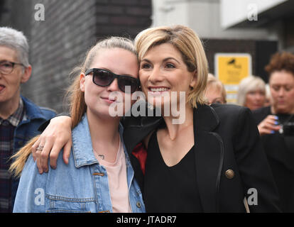 New Doctor Who STAR Jodie Whittaker che arriva agli ITV Studios di Londra, dopo che ha descritto diventare la prima donna a giocare il Signore del tempo come 'incredibile e veramente emozionale'. Foto Stock